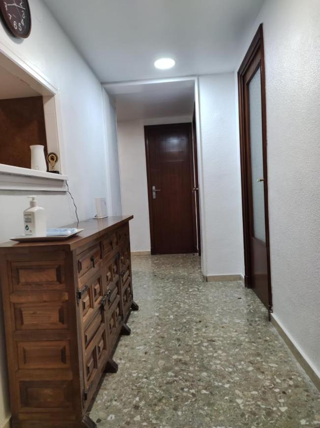 35-3- Комната В Квартире Для Семьи От 1 До 4 Человек В Центре Аликанте Alicante Exterior photo